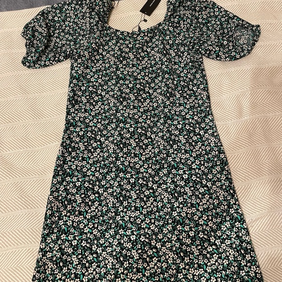 Gelina green floral dress with puff sleeves - Picture 9 of 9